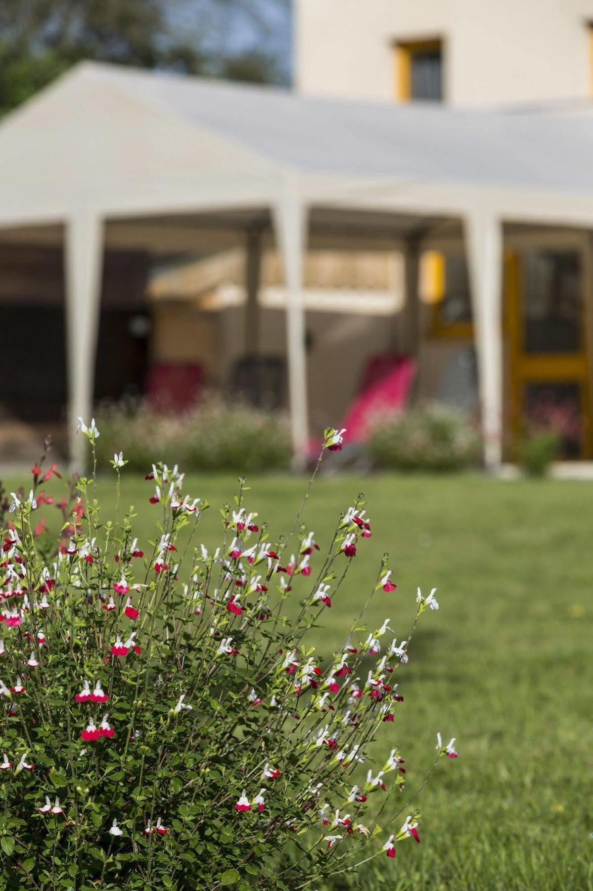 B&B Hotel Angers Parc Expos Verrieres-en-Anjou エクステリア 写真